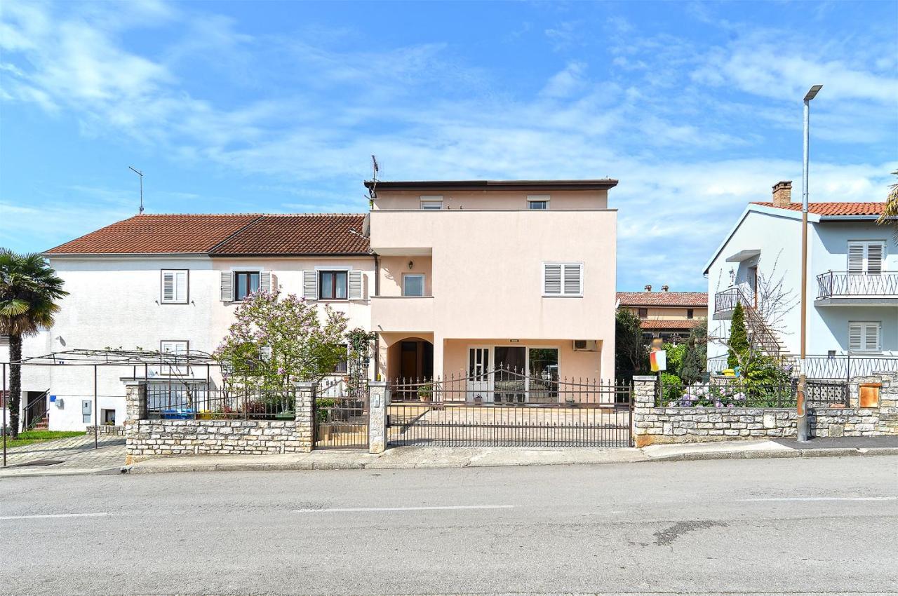 פורץ Apartments Milka 2074 מראה חיצוני תמונה