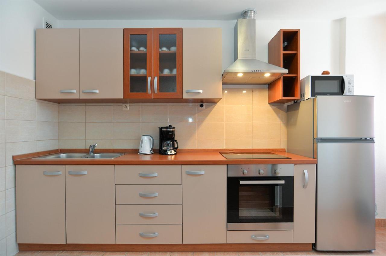 פורץ Apartments Milka 2074 מראה חיצוני תמונה