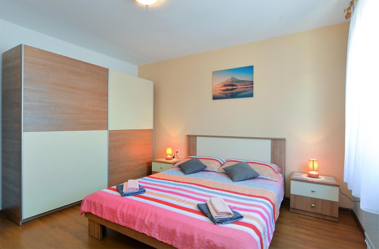 פורץ Apartments Milka 2074 מראה חיצוני תמונה