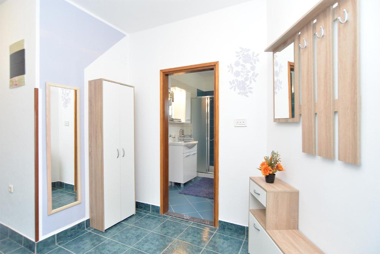 פורץ Apartments Milka 2074 מראה חיצוני תמונה