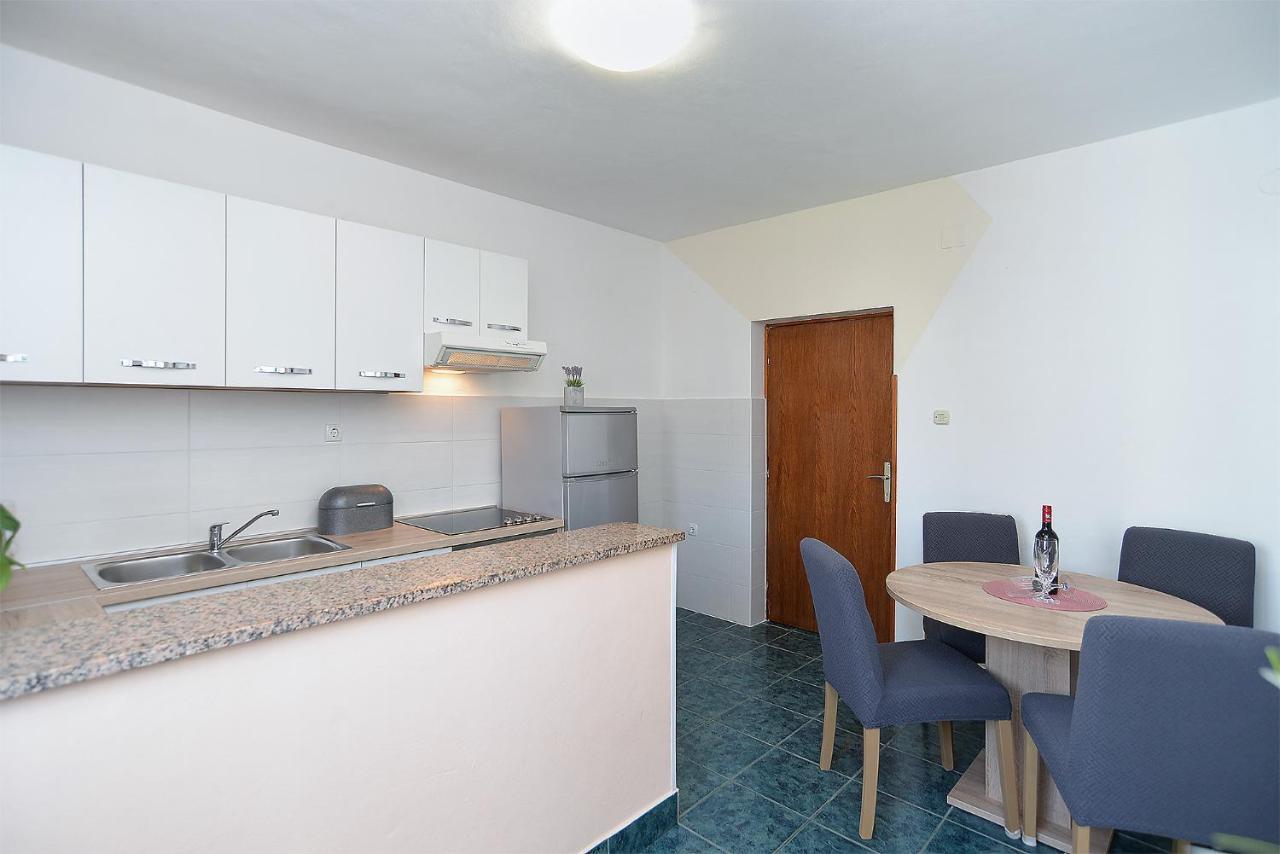 פורץ Apartments Milka 2074 מראה חיצוני תמונה