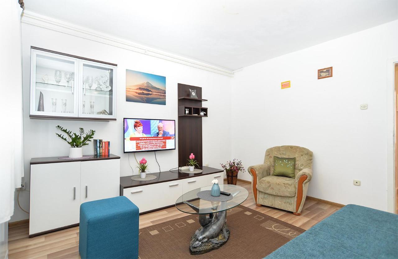 פורץ Apartments Milka 2074 מראה חיצוני תמונה