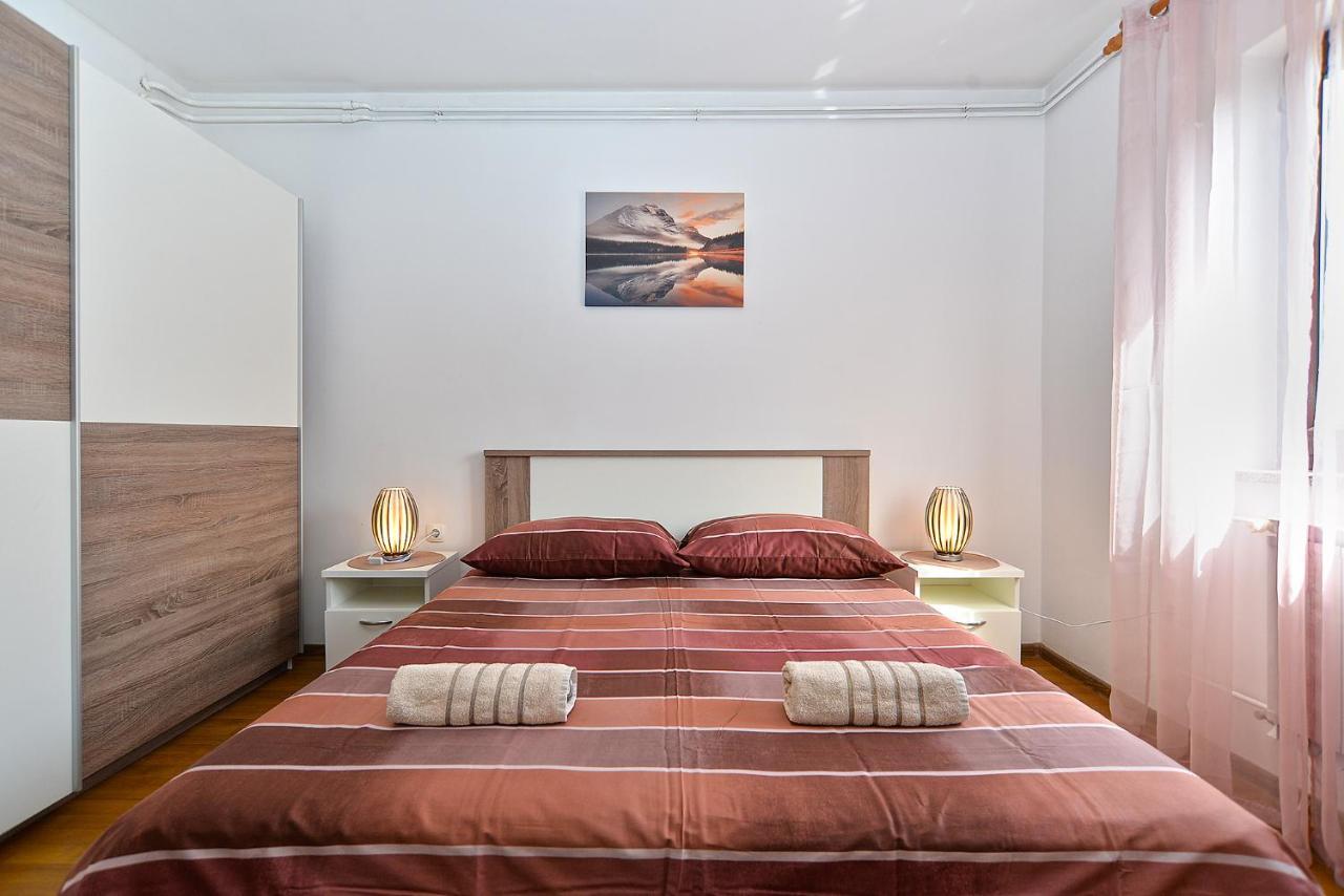 פורץ Apartments Milka 2074 מראה חיצוני תמונה