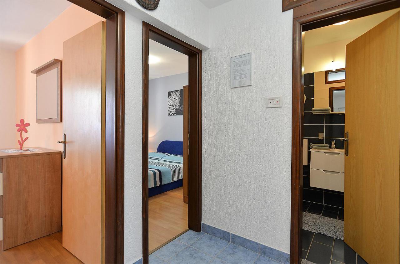 פורץ Apartments Milka 2074 מראה חיצוני תמונה